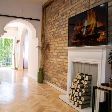 Season One Apartman Segedin Dış mekan fotoğraf