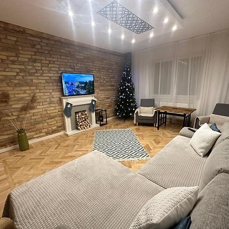 Season One Apartman Segedin Dış mekan fotoğraf