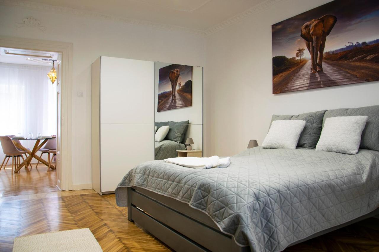 Season One Apartman Segedin Dış mekan fotoğraf