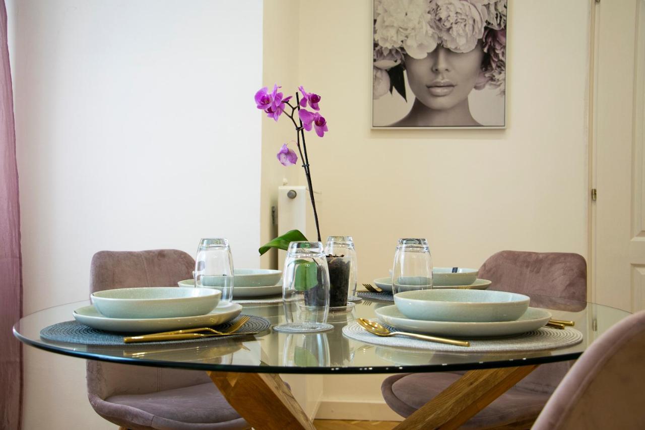 Season One Apartman Segedin Dış mekan fotoğraf