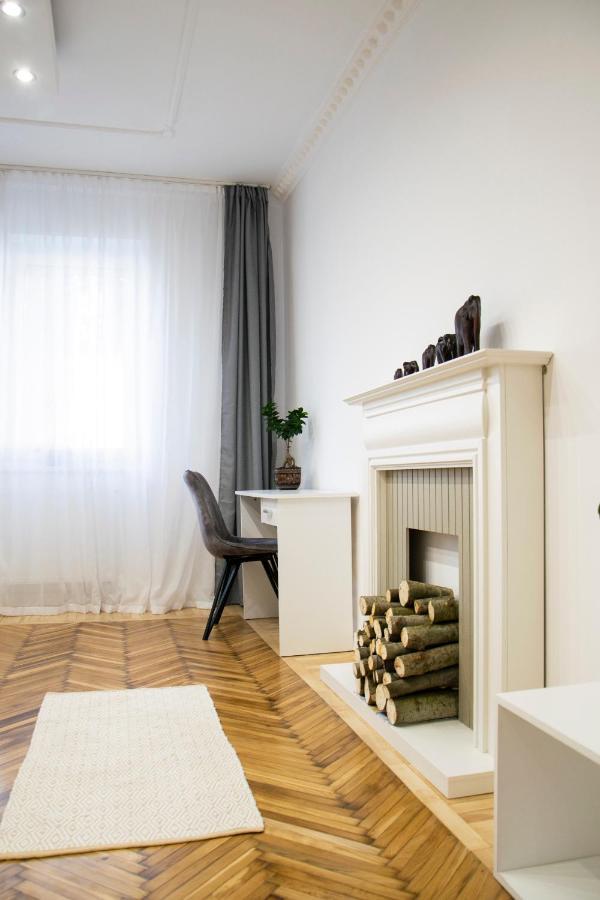 Season One Apartman Segedin Dış mekan fotoğraf