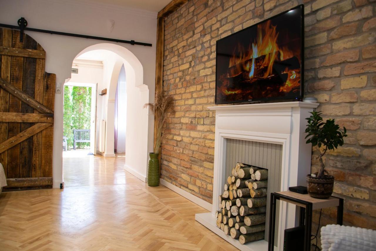 Season One Apartman Segedin Dış mekan fotoğraf