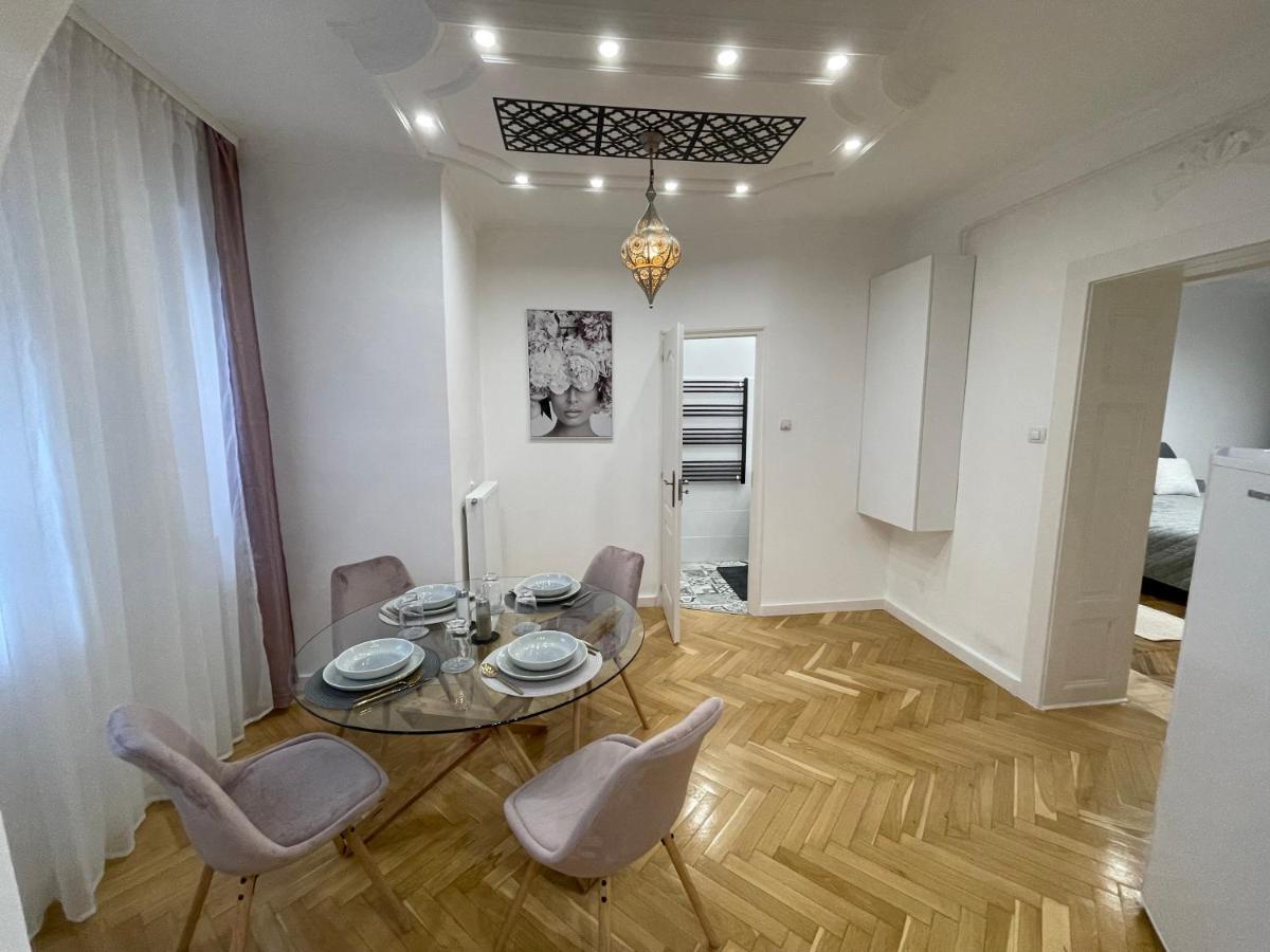 Season One Apartman Segedin Dış mekan fotoğraf