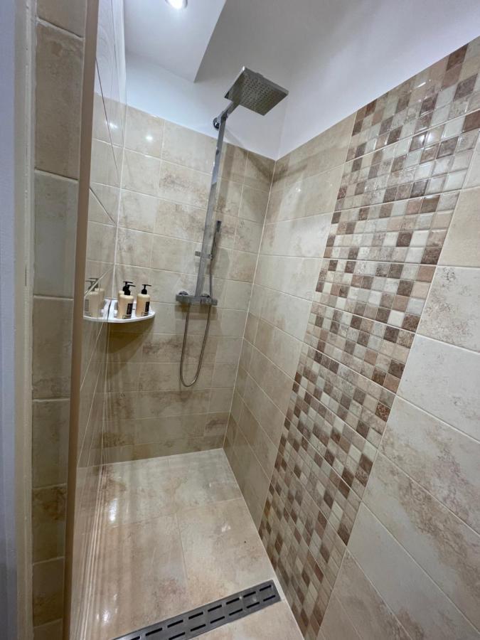 Season One Apartman Segedin Dış mekan fotoğraf