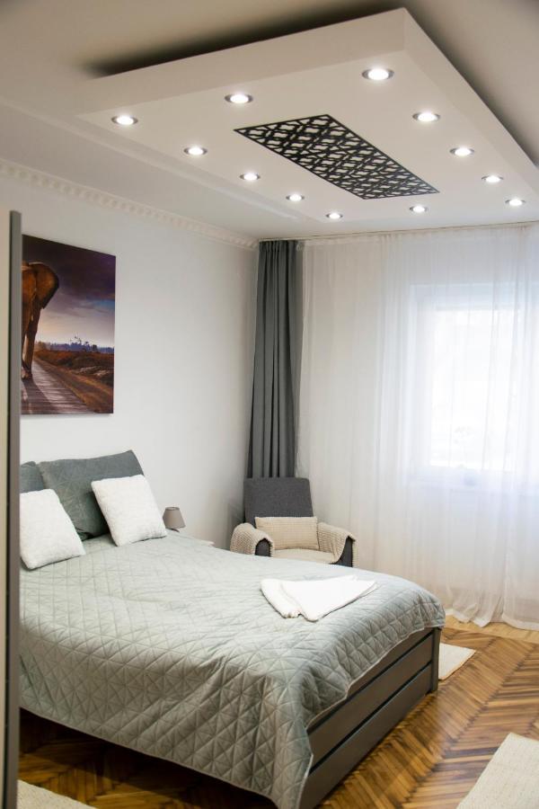 Season One Apartman Segedin Dış mekan fotoğraf