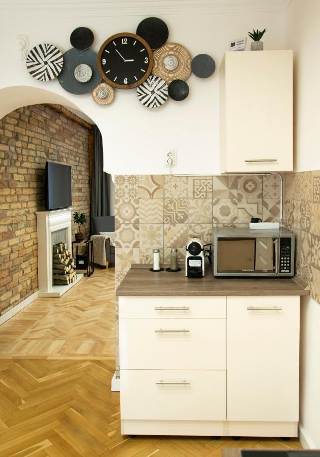 Season One Apartman Segedin Dış mekan fotoğraf