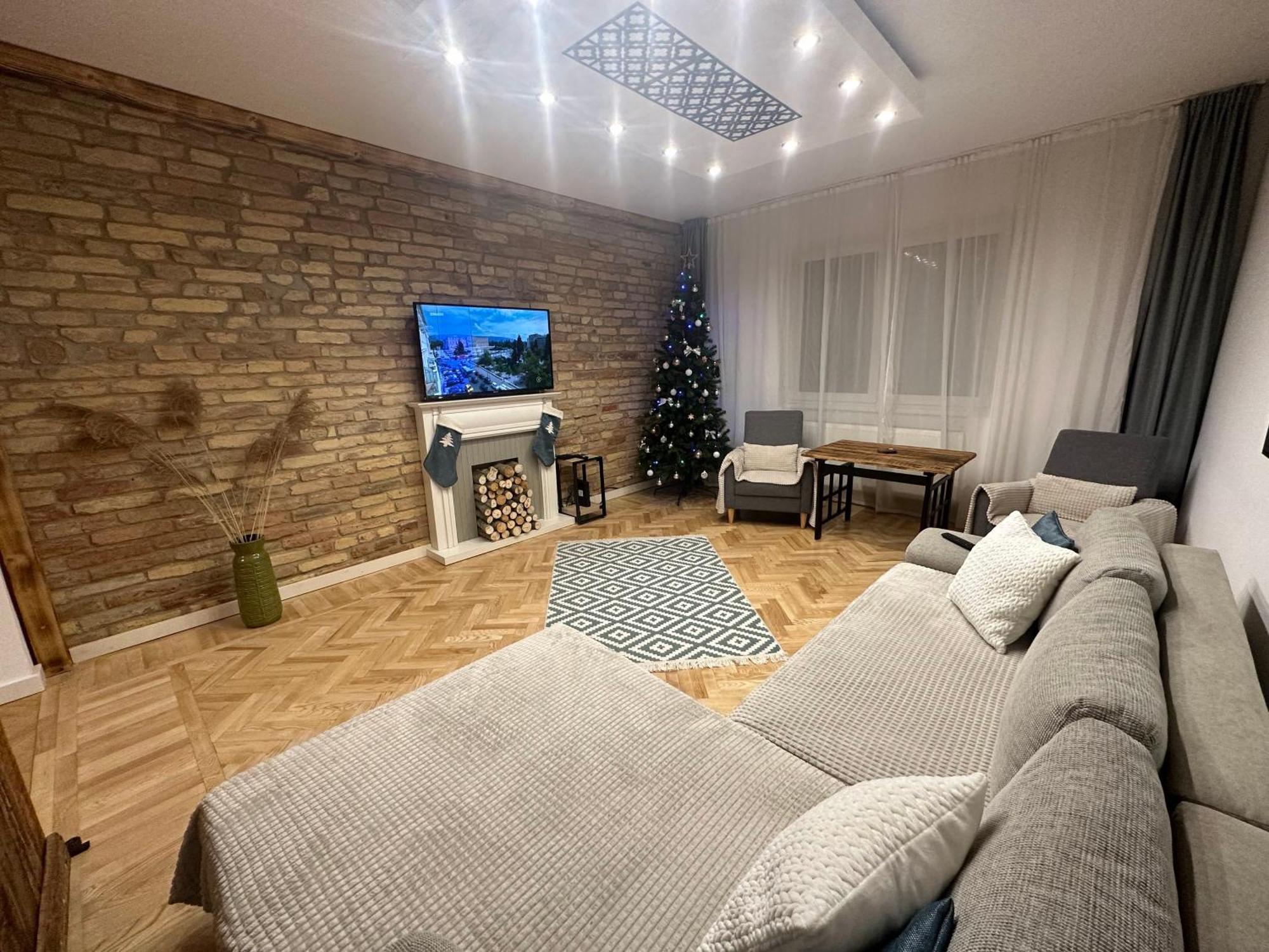Season One Apartman Segedin Dış mekan fotoğraf